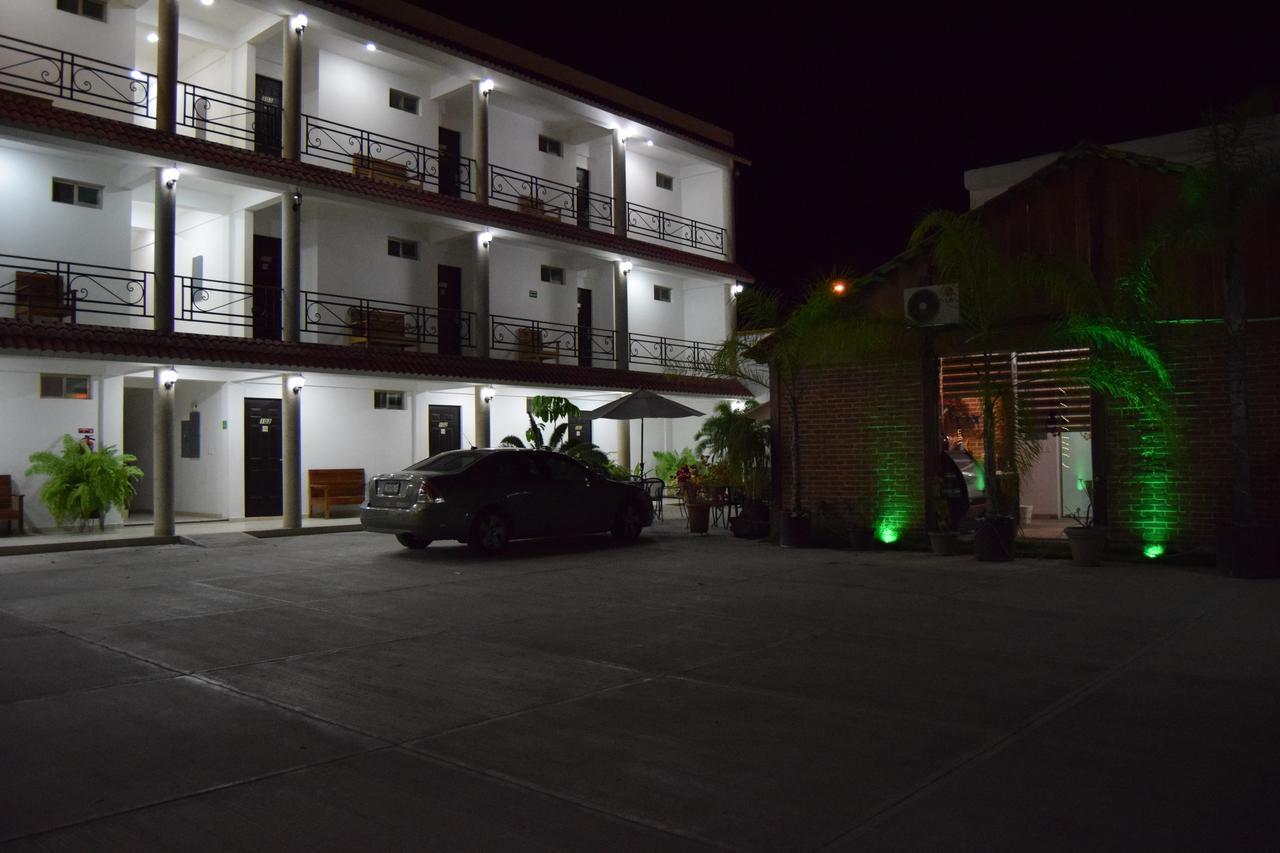 Hotel Real Primaveras Escarcega Ngoại thất bức ảnh