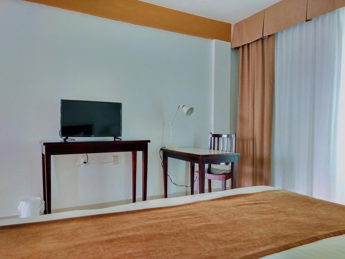 Hotel Real Primaveras Escarcega Ngoại thất bức ảnh
